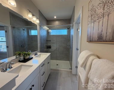 16034 Roscoe Lane - Photo Thumbnail 6