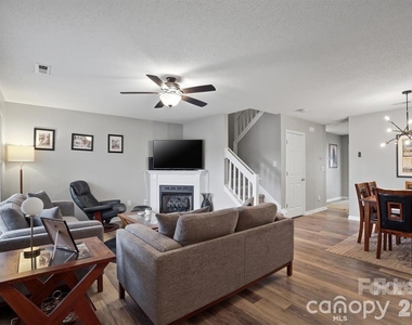 12350 Hennigan Place Lane - Photo Thumbnail 1