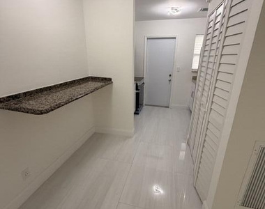 968 W 9th Street - Photo Thumbnail 10