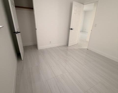 968 W 9th Street - Photo Thumbnail 12