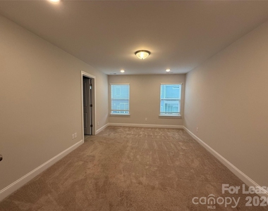 3941 Fadden Street - Photo Thumbnail 9