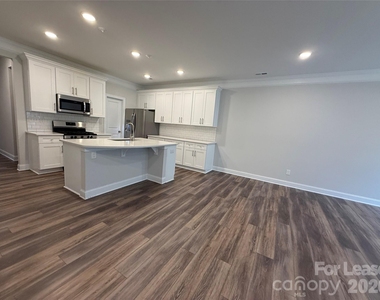 3941 Fadden Street - Photo Thumbnail 6