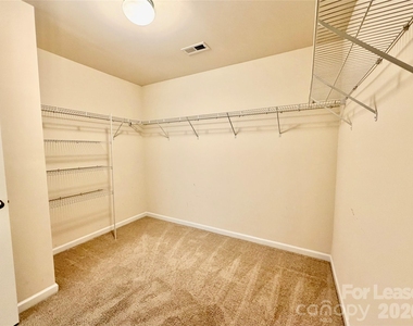 4019 Oakmere Road - Photo Thumbnail 20