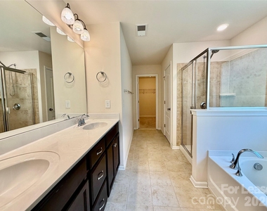 4019 Oakmere Road - Photo Thumbnail 17