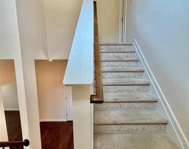 4019 Oakmere Road - Photo Thumbnail 13