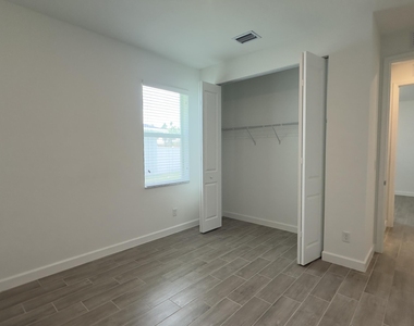 1473 Wandering Willow Way - Photo Thumbnail 17