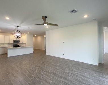 1473 Wandering Willow Way - Photo Thumbnail 9