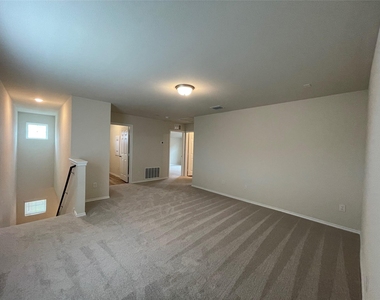 481 Grenada Lake Drive - Photo Thumbnail 17