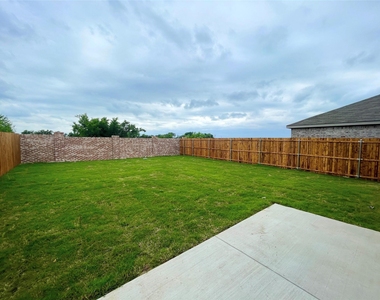 481 Grenada Lake Drive - Photo Thumbnail 24