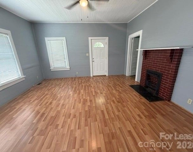 559 Shady Lane - Photo Thumbnail 5