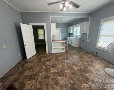 559 Shady Lane - Photo Thumbnail 1