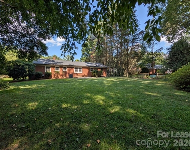 103 Abingdon Circle - Photo Thumbnail 27