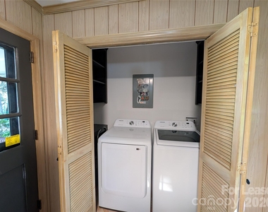 103 Abingdon Circle - Photo Thumbnail 5