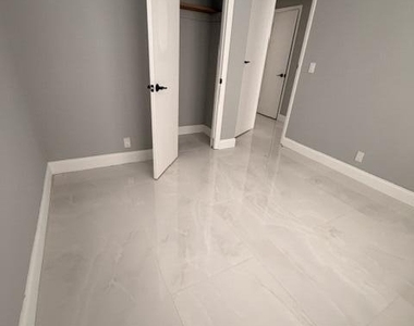 968 W 9th Street - Photo Thumbnail 8