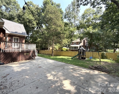 2649 Willowbrook Drive - Photo Thumbnail 24