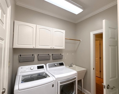 2649 Willowbrook Drive - Photo Thumbnail 16