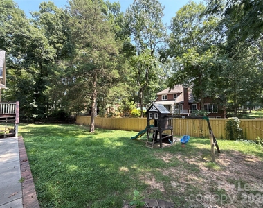 2649 Willowbrook Drive - Photo Thumbnail 25