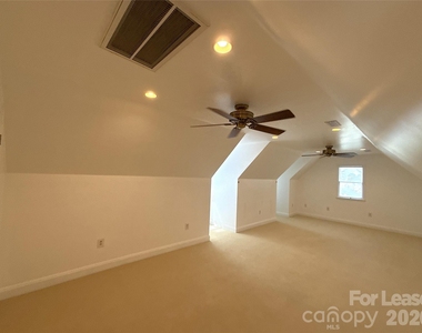 2649 Willowbrook Drive - Photo Thumbnail 22