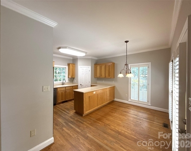 2649 Willowbrook Drive - Photo Thumbnail 6