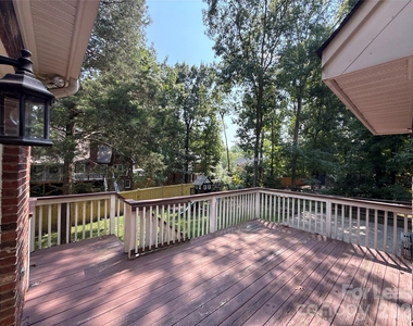 2649 Willowbrook Drive - Photo Thumbnail 23