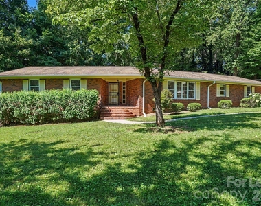 7017 Linda Lake Drive - Photo Thumbnail 24