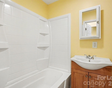 7017 Linda Lake Drive - Photo Thumbnail 17