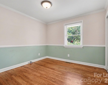 7017 Linda Lake Drive - Photo Thumbnail 10