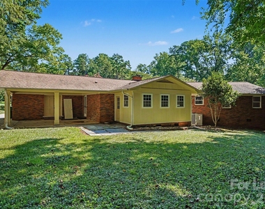 7017 Linda Lake Drive - Photo Thumbnail 22