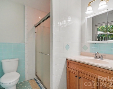 7017 Linda Lake Drive - Photo Thumbnail 12