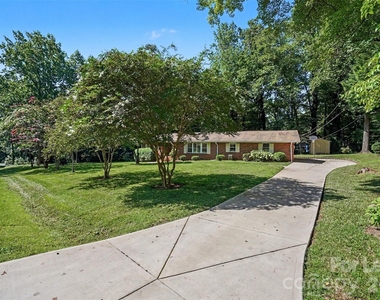 7017 Linda Lake Drive - Photo Thumbnail 23