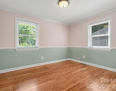 7017 Linda Lake Drive - Photo Thumbnail 13