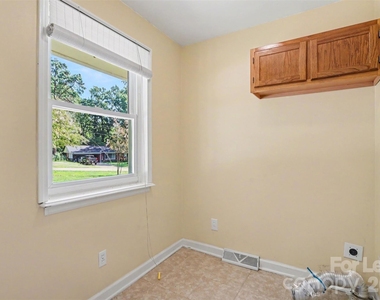 7017 Linda Lake Drive - Photo Thumbnail 19