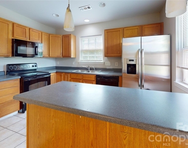 10131 Ballyclare Court - Photo Thumbnail 9
