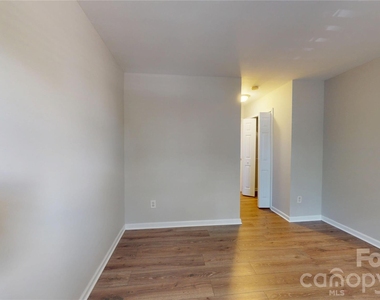 10131 Ballyclare Court - Photo Thumbnail 21