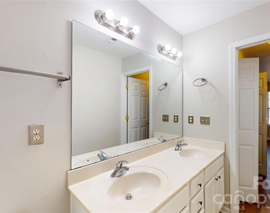 10131 Ballyclare Court - Photo Thumbnail 14