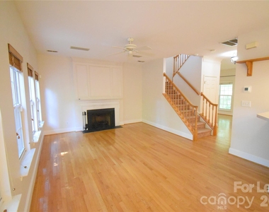 3704 Wind Ridge Place - Photo Thumbnail 2