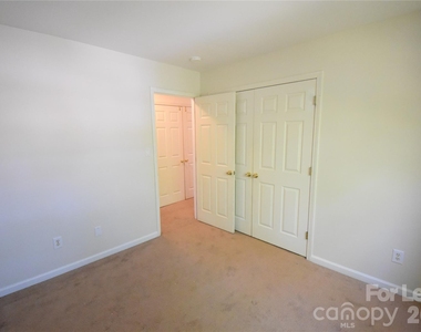 3704 Wind Ridge Place - Photo Thumbnail 22