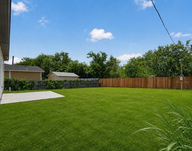 2817 Clinton Avenue - Photo Thumbnail 2