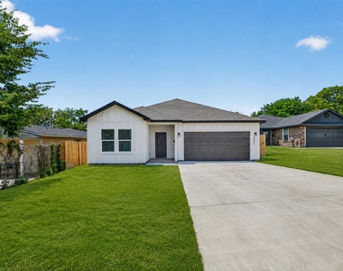 2817 Clinton Avenue - Photo Thumbnail 1