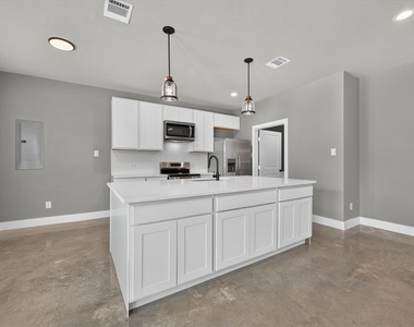 2817 Clinton Avenue - Photo Thumbnail 12