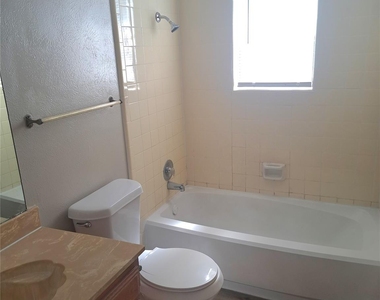 1125 Highbush Drive - Photo Thumbnail 3