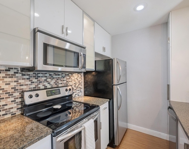 4211 Holland Avenue - Photo Thumbnail 4