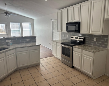 10124 Pear Street - Photo Thumbnail 4