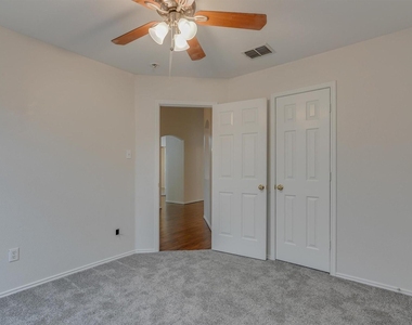 10124 Pear Street - Photo Thumbnail 5
