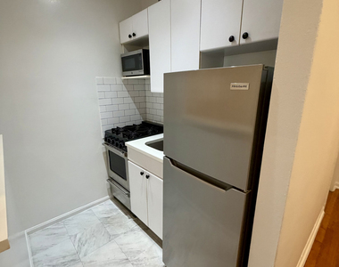 119 East 83rd Street - Photo Thumbnail 8