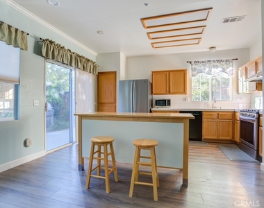 15984 Paul Court - Photo Thumbnail 12