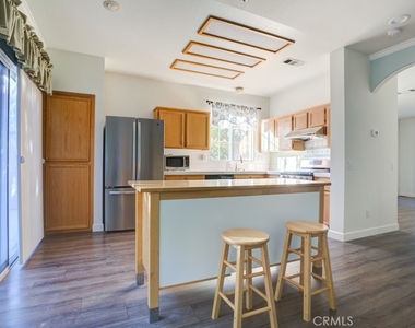 15984 Paul Court - Photo Thumbnail 8