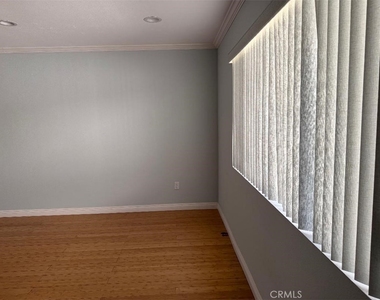 5215 Rosemead Boulevard - Photo Thumbnail 5