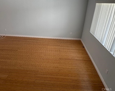 5215 Rosemead Boulevard - Photo Thumbnail 4