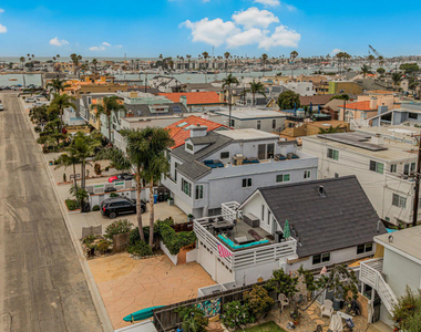345 Hollywood Boulevard - Photo Thumbnail 18